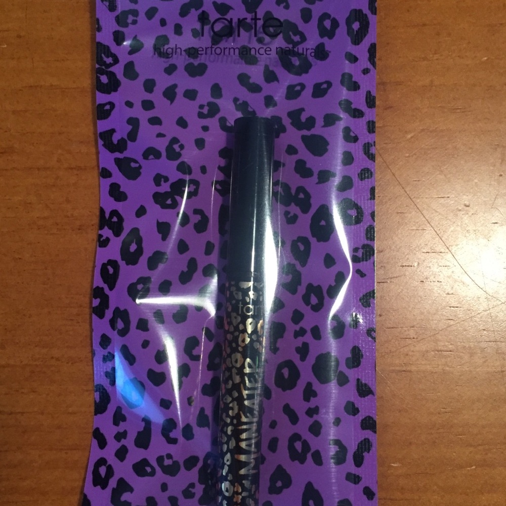 Tarte Maneater Liquid Liner - Picture 3 of 6